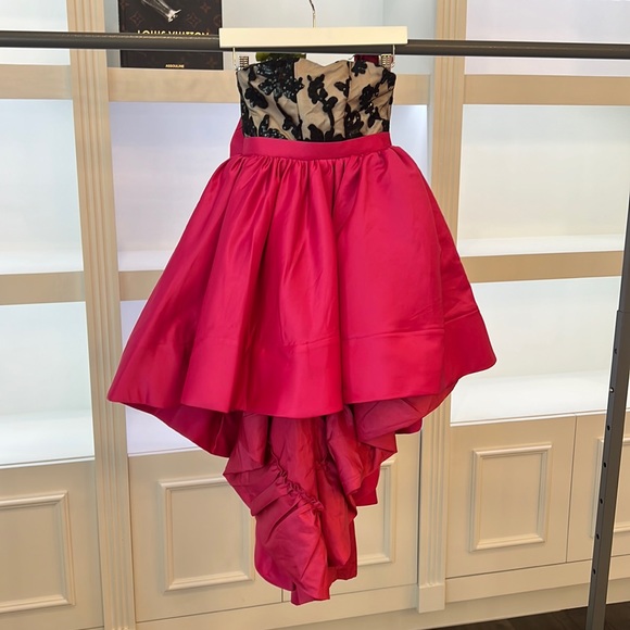 KINGDOM BOUTIQUE CUSTOM MADE GIRLS DRESS size 3-6 years old